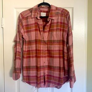 American Eagle SOFT Distressed Flannel Size Medium